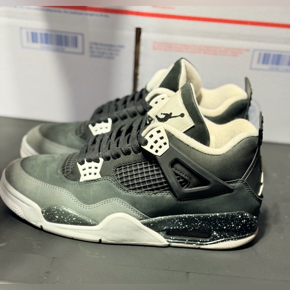 Jordan 4 fear size 9m
